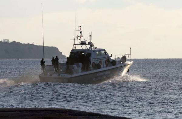 Ιστιοφόρο σκάφος με περίπου 100 μετανάστες εντοπίστηκε στα ανοιχτά των Κυθήρων