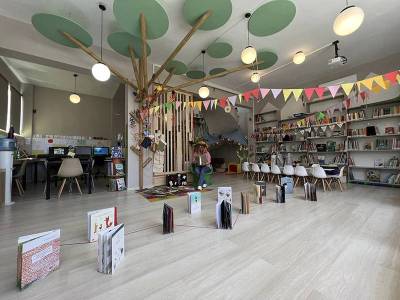 Εκπαιδευτικοί υπέρ της διατήρησης της βιβλιοθήκης στα Φιλιατρά