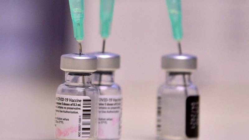 Δωρεάν εμβόλια κατά της COVID-19 προσέφερε στην Κίνα η ΕΕ