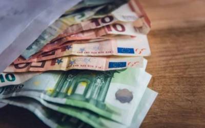 Δεκαπενθήμερο πληρωμών εν όψει των Χριστουγέννων (Βίντεο)