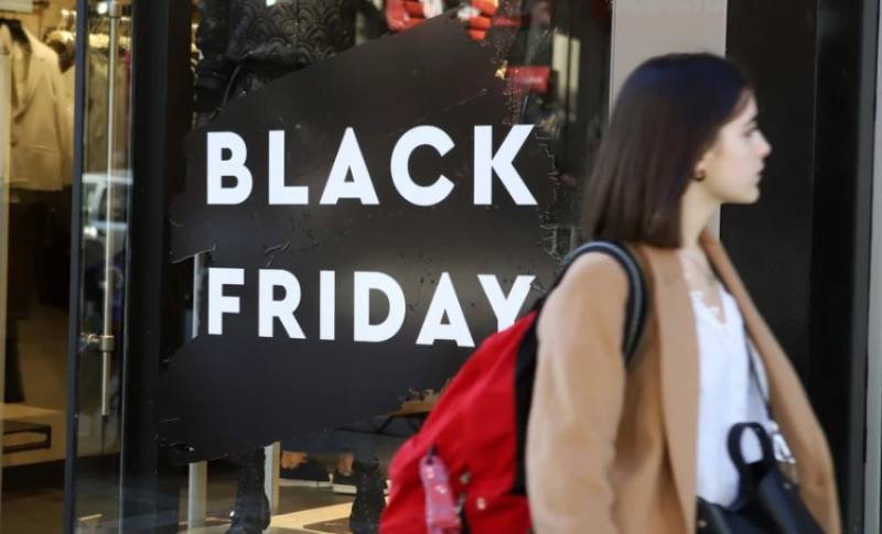 Black Friday 2021: Χριστουγεννιάτικες αγορές για τους Έλληνες