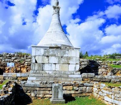 Στέγαστρο Γυμνασίου στην Αρχαία Μεσσήνη