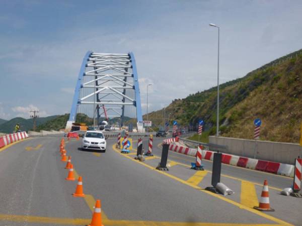 Από αύριο και για 10 ημέρες από τις στροφές της Τσακώνας για να παραδοθεί η τοξωτή γέφυρα