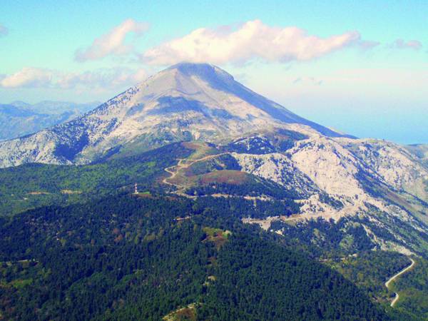 Στο όρος Δίρφυς ο Ορειβατικός Καλαμάτας 