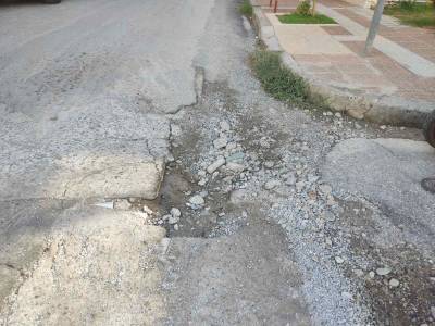 Να παρέμβει ο δήμος πριν γίνει ατύχημα