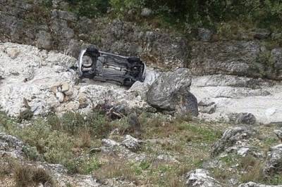 &quot;Βουτιά&quot; θανάτου για 55χρονο στη Γορτυνία: Έπεσε με το Ι.Χ. του σε γκρεμό