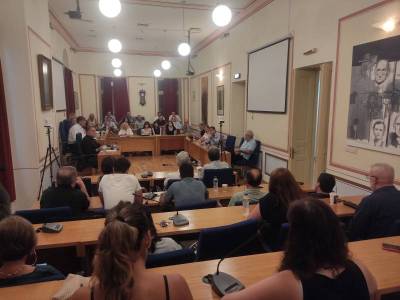 Τα Δημοτικά Συμβούλια δεν χρειάζονται ειδικό όργανο