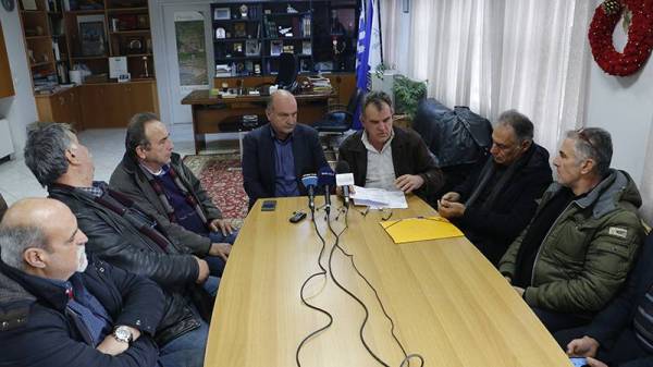 Αθανασόπουλος για επίσκεψη Κουρεμπέ: “Καμία δέσμευση για τους αγρότες της περιοχής”