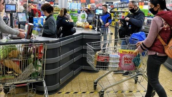 Γεωργιάδης: Αύριο θα σταλούν στα σουπερμάρκετ οι κατηγορίες των προϊόντων για το «καλάθι του νοικοκυριού»