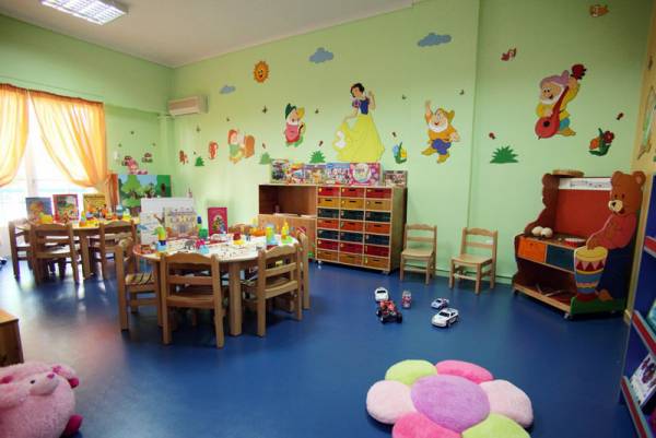 Πώληση δυο ακινήτων στην Αθήνα για δημιουργία παιδικού σταθμού στη Βέργα