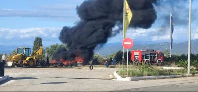 Κυπαρισσία: Φωτιά σε ελαστικά έξω από βουλκανιζατέρ