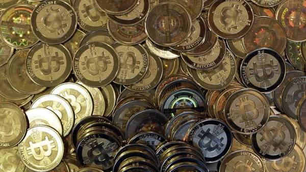 Το bitcoin υποχώρησε κάτω από τα 30.000 δολάρια για πρώτη φορά από τον Ιανουάριο