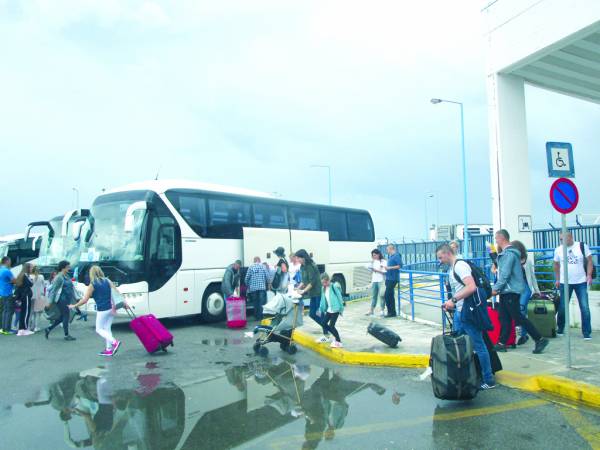 Εμεινε με τις δεσμεύσεις το αεροδρόμιο Καλαμάτας: Σοβαρές ελλείψεις δυσχεραίνουν τη λειτουργία του
