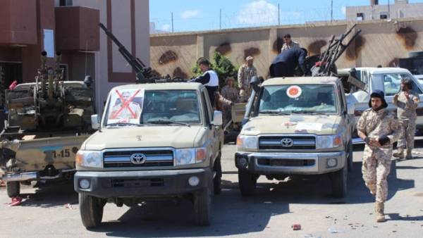 Λιβύη: Εκλεισε το μοναδικό λειτουργικό αεροδρόμιο της Τρίπολης μετά από βομβαρδισμό