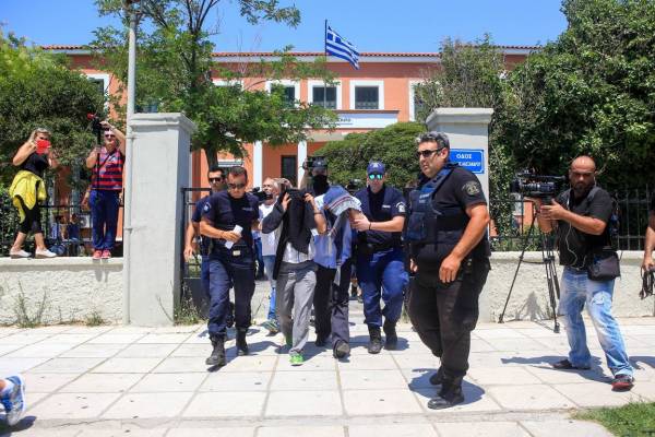 Ασυλο και να αναχωρήσουν για όποια χώρα επιθυμούν, ζητούν οι 8 Τούρκοι αξιωματικοί