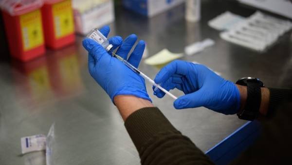 Τέταρτη δόση εμβολίου σε τρεις μήνες από την αναμνηστική σε ανοσοκατασταλμένους