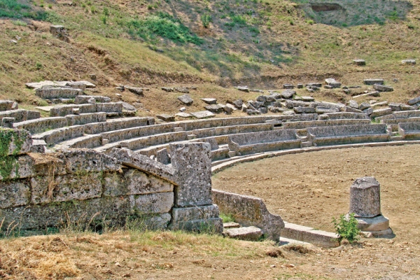 Σύσκεψη για τις εργασίες αναστήλωσης του Αρχαίου Θεάτρου Μεγαλόπολης