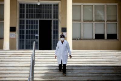 Έκτακτο βοήθημα: Πότε θα καταβληθεί σε χαμηλοσυνταξιούχους, υγεινομικούς και ΑμΕΑ