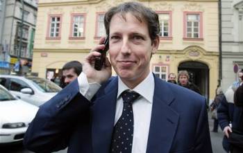 Πέθανε στα 45 του χρόνια ο πρώην πρωθυπουργός Στάνισλαβ Γκρος