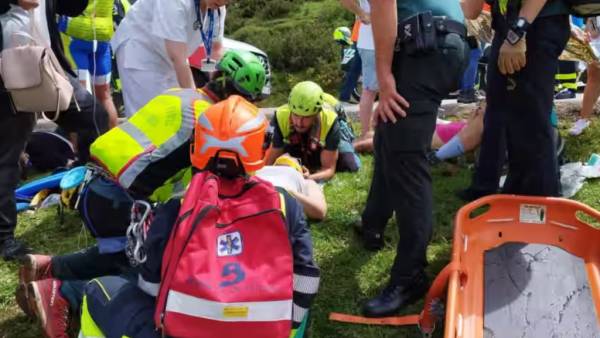 Ισπανία: Δέκα τραυματίες από ανατροπή τουριστικού λεωφορείου