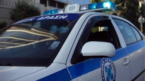 Θεσσαλονίκη: Σε ειδικό ανακριτή απολογούνται εφοριακός και δύο λογιστές για υπόθεση με «φακελάκι»