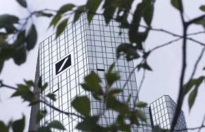 Έφοδος της Εισαγγελίας στα γραφεία της Deutsche Bank