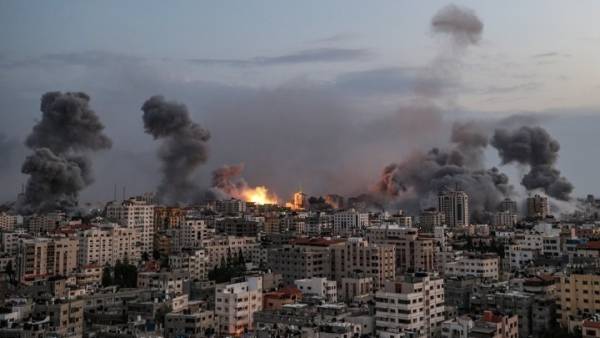Δεκάδες νεκροί σε βομβαρδισμούς του Ισραήλ στη Λωρίδα της Γάζας