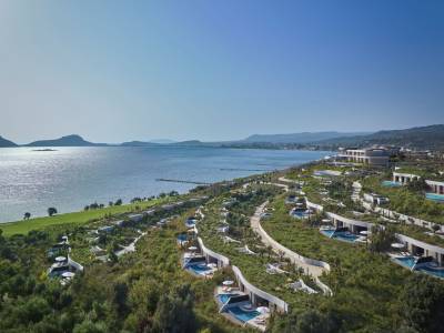 Σημαντική διάκριση για τρία ξενοδοχεία της Costa Navarino