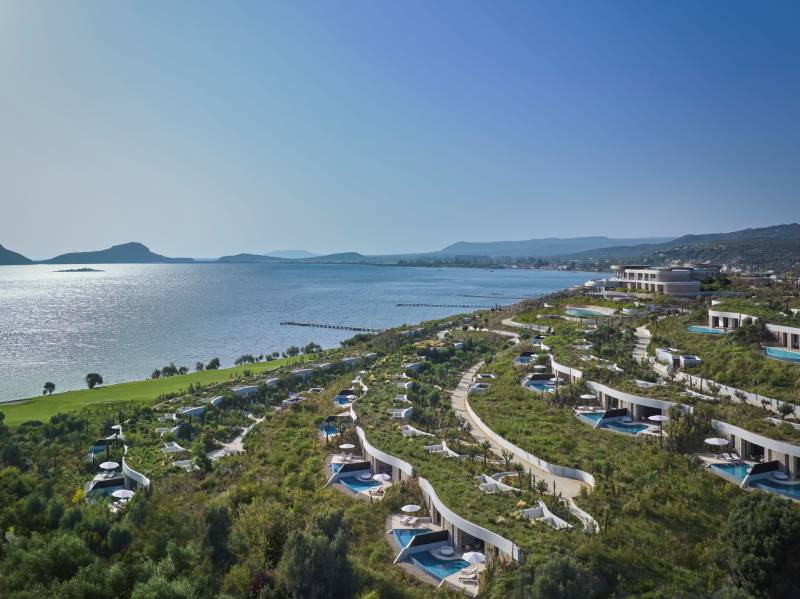 Σημαντική διάκριση για τρία ξενοδοχεία της Costa Navarino