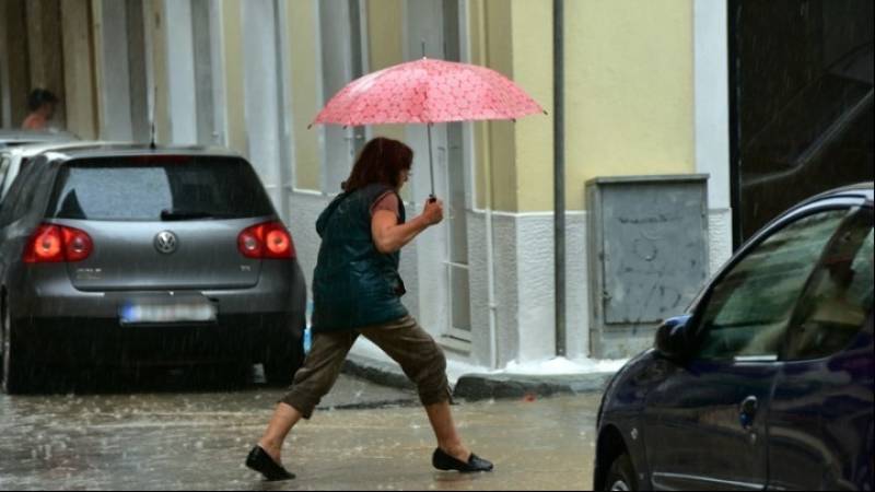 Με τοπικές βροχές και σποραδικές καταιγίδες ανοίγει η νέα εβδομάδα - Αναλυτική πρόγνωση