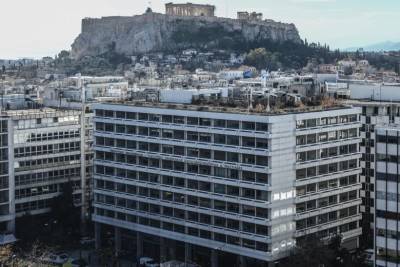 Φωτιά στον προϋπολογισμό: Πού θα πάνε τα 2 δισ. ευρώ που βγαίνουν από το «μαξιλάρι»