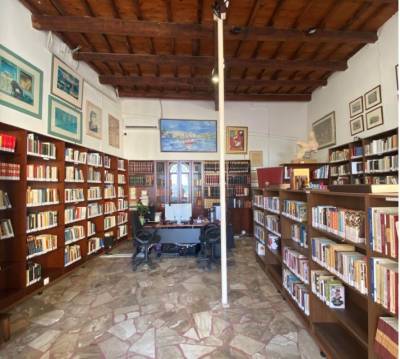 Δανειστική Βιβλιοθήκη στο Μανιατάκειο Ιδρυμα