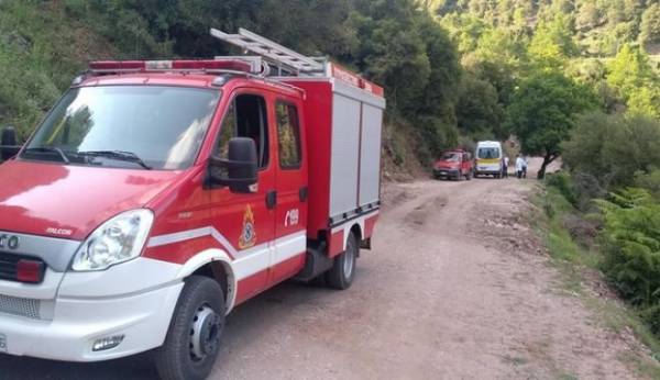 Καρδίτσα: Φορτηγό έπεσε σε χαράδρα - Νεκρός ένας 46χρονος