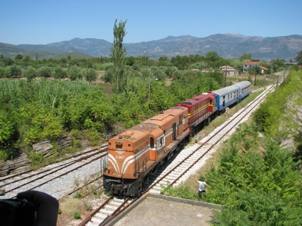 Εκδρομή με τρένο στην Πελοπόννησο