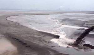 Βίντεο: Η τοξική λίμνη σε επαρχία της Κίνας