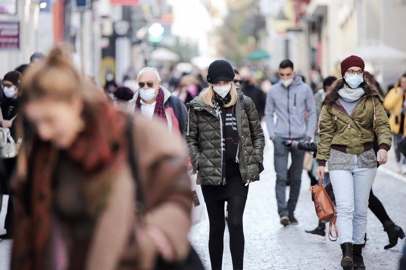 Focus Bari: Πόσο διαταράχθηκε η κοινωνική ζωή των Ελλήνων λόγω κορονοϊού