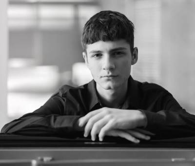 Ο Χρ. Θεριανός στην “Ε” για το γκαλά της Παρασκευής: “Ξεχωριστή στιγμή η εμφάνισή μου με την Κρατική Ορχήστρα Αθηνών"