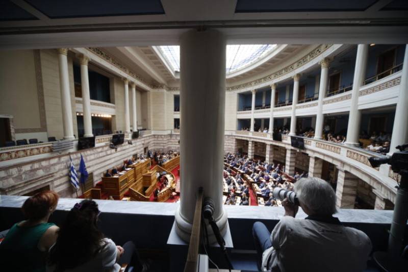 Boυλή: Ψηφίζεται σήμερα το νομοσχέδιο για την στήριξη του εισοδήματος