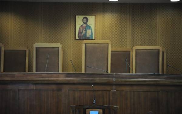 Θεσσαλονίκη: 18 χρόνια κάθειρξη σε 63χρονο που κακοποιούσε σεξουαλικά την ανήλικη ανιψιά του