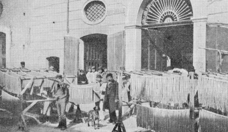 &quot;Πάμε βόλτα&quot;: Εικονική ξενάγηση σε παλιό εργοστάσιο ζυμαρικών της Καλαμάτας