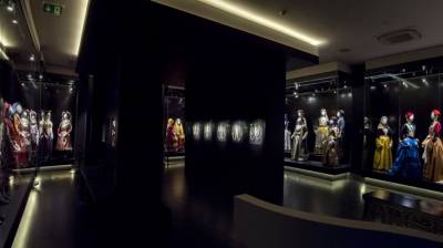 Εκπαιδευτικά προγράμματα στη Συλλογή Ελληνικών Ενδυμασιών
