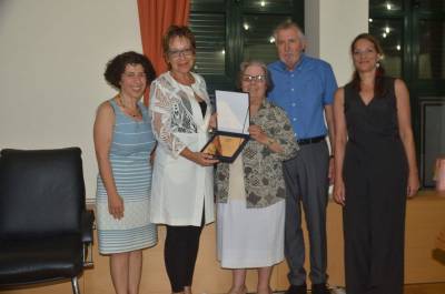 Τιμητική διάκριση στο Μανιατάκειον Ιδρυμα