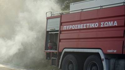 Αίγιο: Φωτιά σε εργοστάσιο ανακύκλωσης – Μήνυμα από το 112