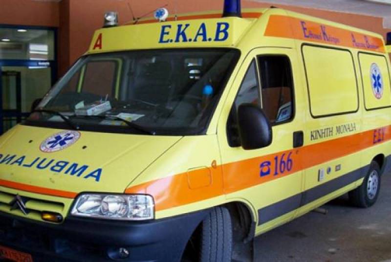 Μεσσηνία: Τρεις τραυματίες από πτώση αυτοκινήτου σε γκρεμό στην Καρδαμύλη