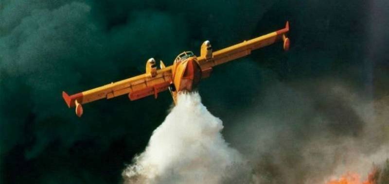 Ενισχύθηκαν τα εναέρια πυροσβεστικά μέσα που επιχειρούν σε Ηλεία, Γορτυνία και Ανατολική Μάνη