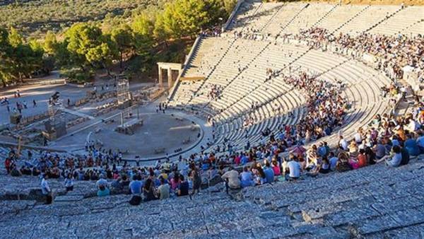 Η Νότια Πελοπόννησος υστερεί στον τουριστικό τομέα από τη Βόρεια