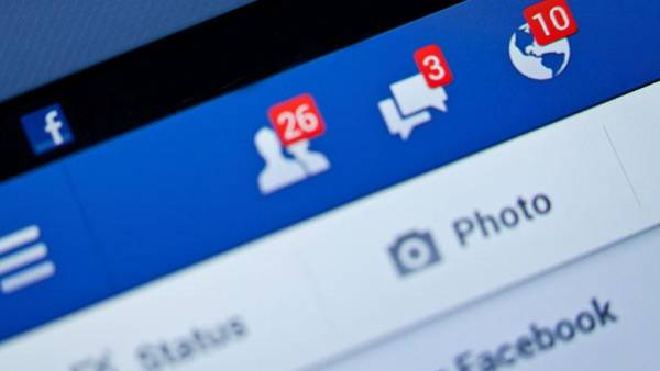 Λογισμικό στο Facebook θα εντοπίζει όσους έχουν τάση αυτοκτονίας