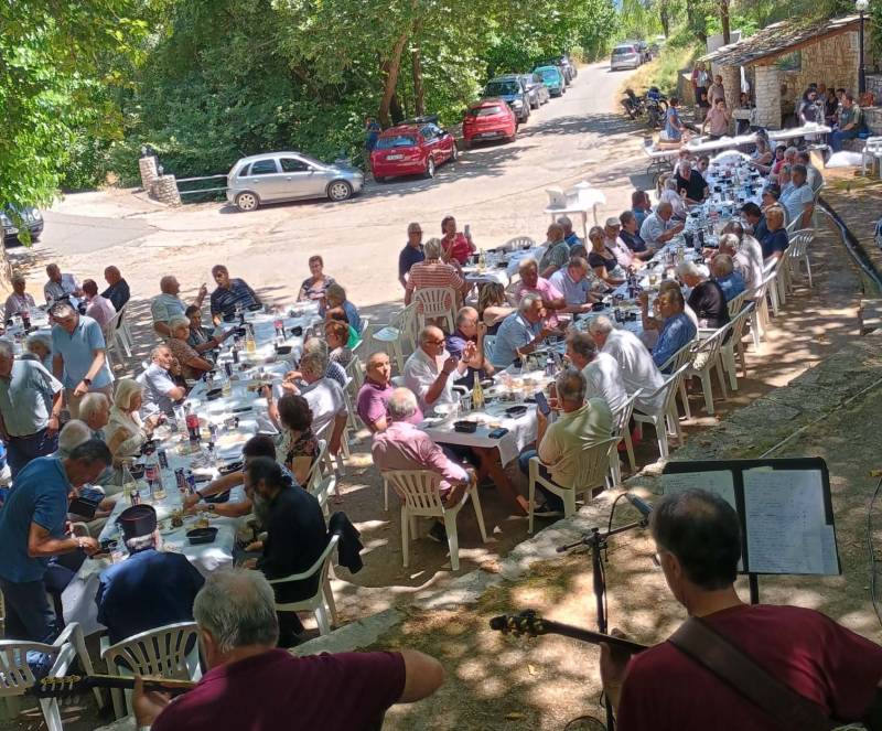 Τους Αγίους Αναργύρους γιόρτασαν στο Ραυτόπουλο
