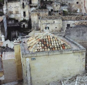 Εκθεση φωτογραφίας “Matera - η γη των βράχων” της Τζένης Λυκουρέζου