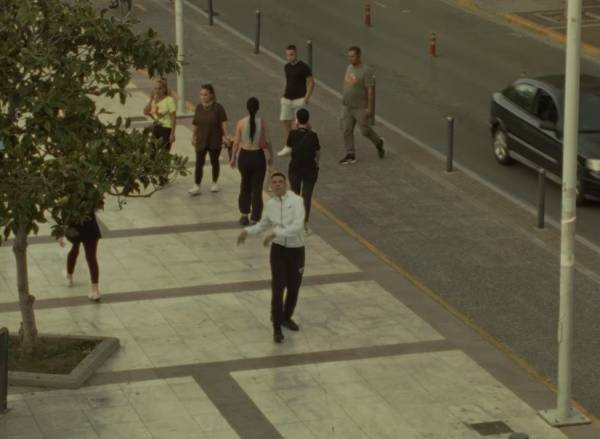 “La Familia”: Με γυρίσματα στην Καλαμάτα το πρώτο βίντεο κλιπ του &quot;Εισαγγελέα&quot;